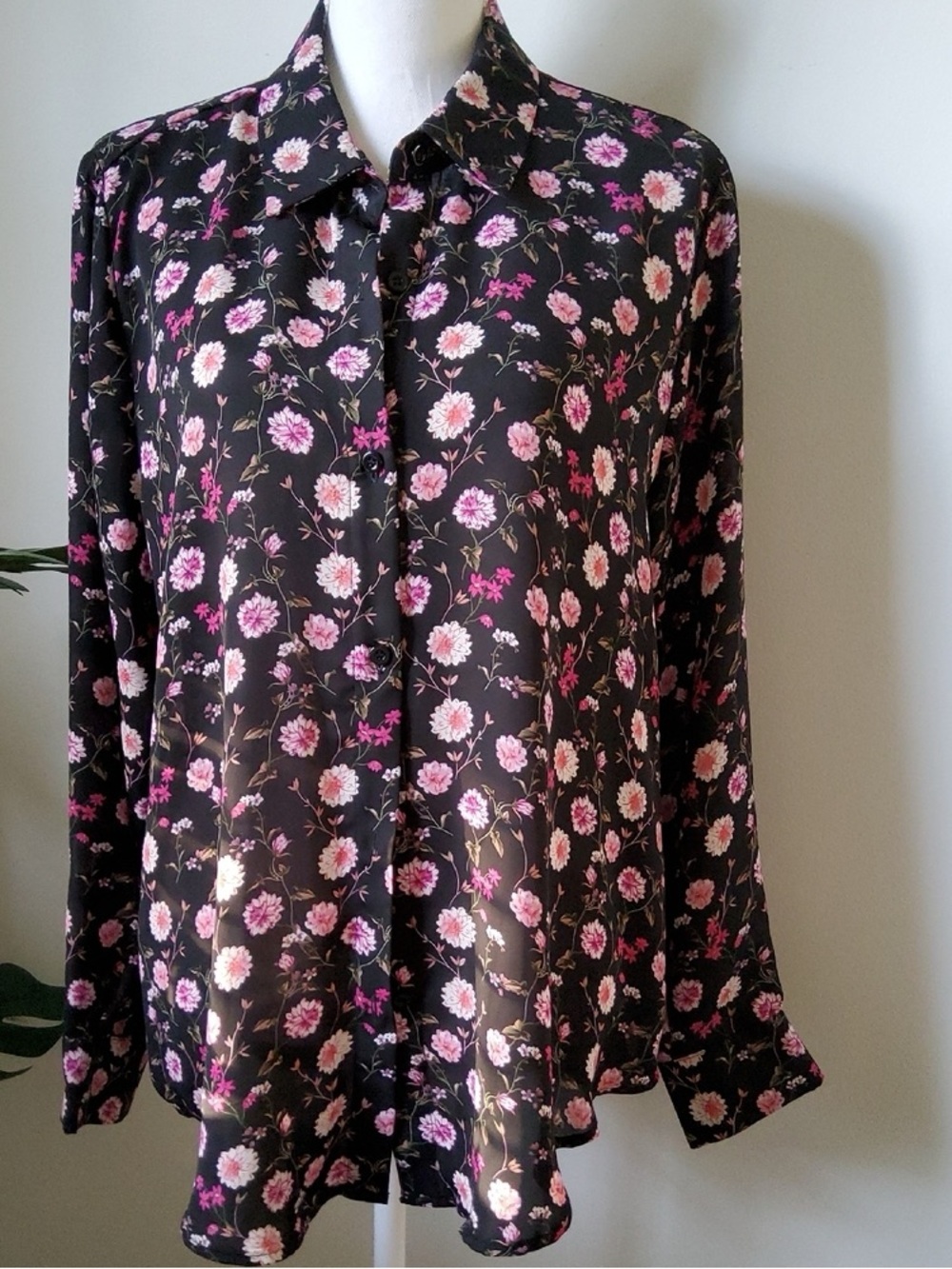 Women’s Floral Button-Up Blouse - Black with Pink Floral
